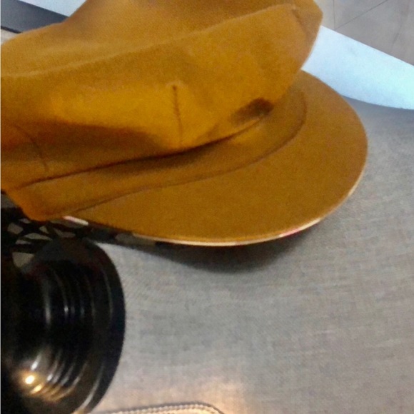Authentic Burberry Gold/Camel Wool Cap Hat with Plaid Trim - Picture 5 of 11